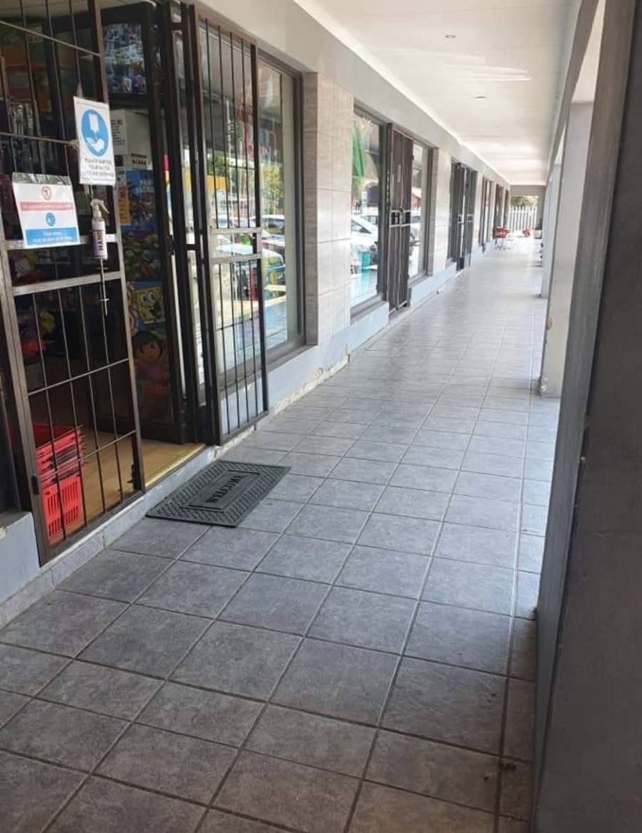Commercial Property for Sale in Flamwood North West